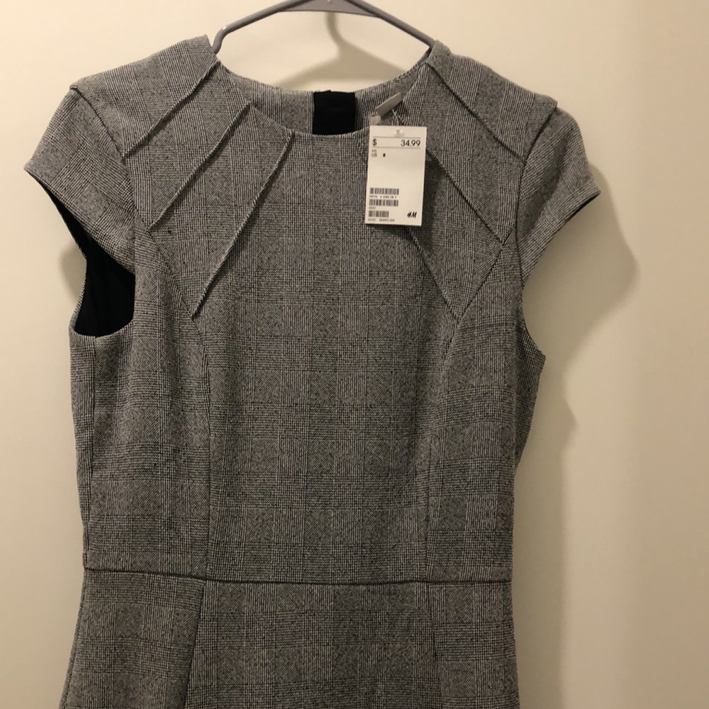 Black and white H&M dress